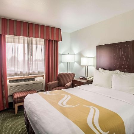 Quality Inn Belgrade Extérieur photo