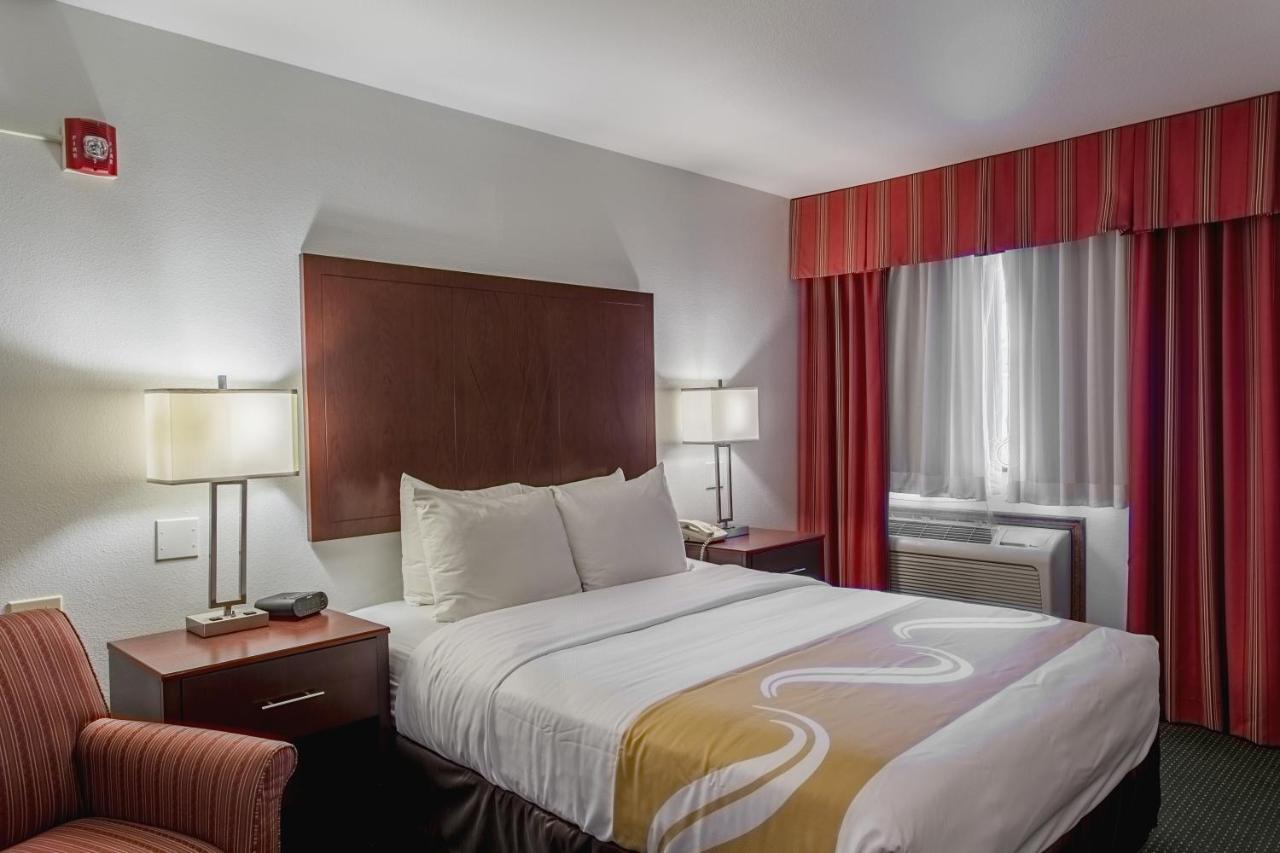 Quality Inn Belgrade Extérieur photo