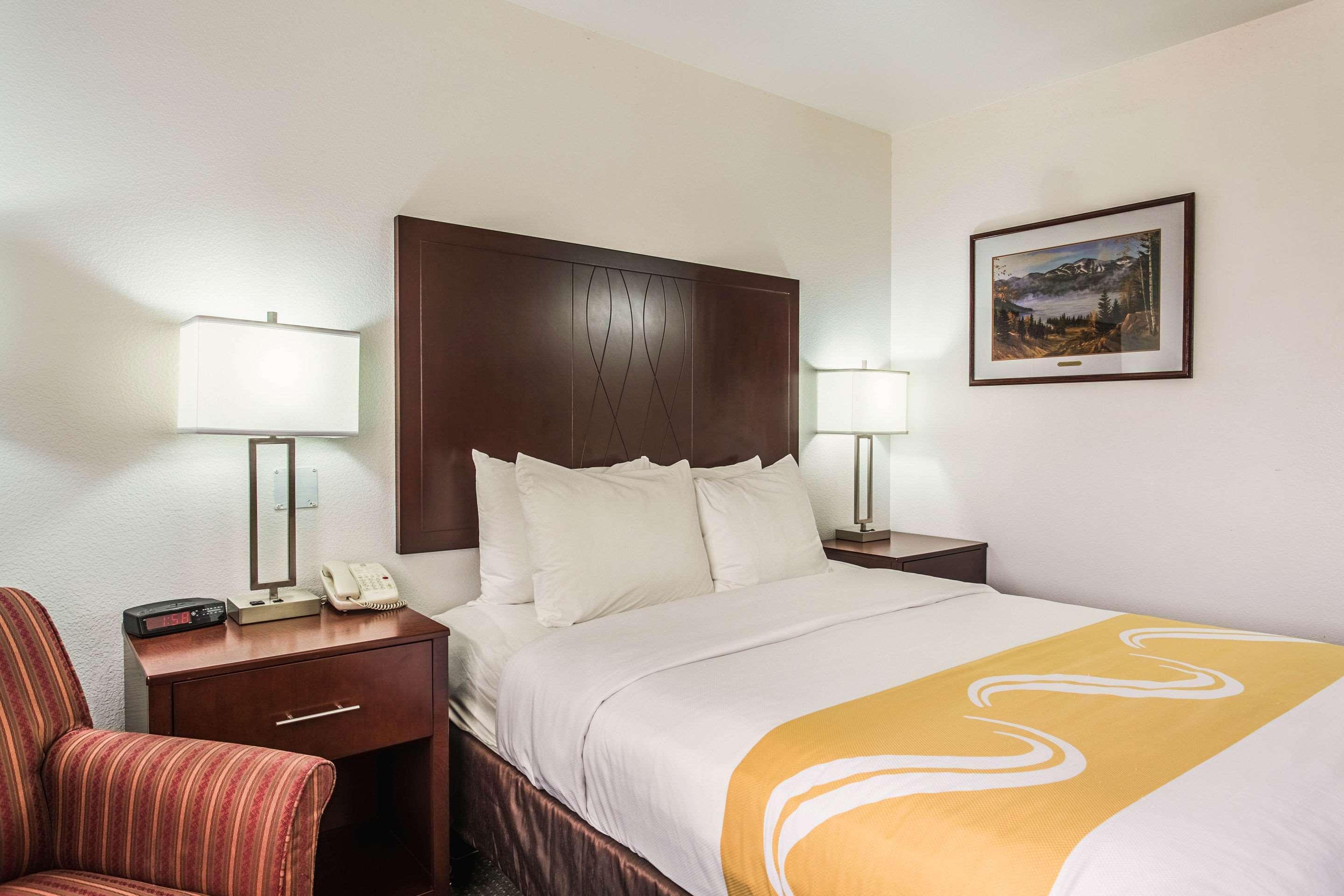 Quality Inn Belgrade Extérieur photo