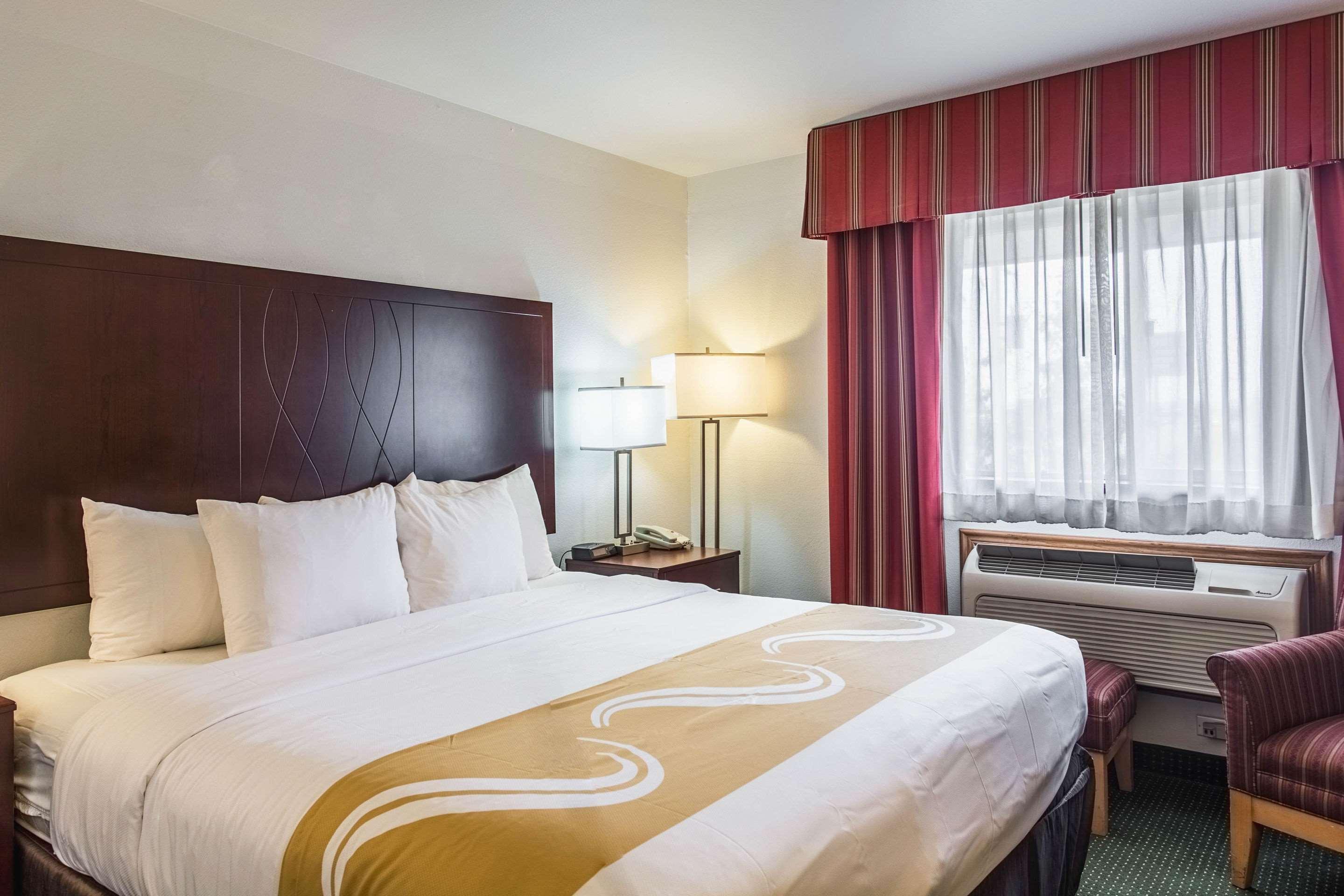 Quality Inn Belgrade Extérieur photo