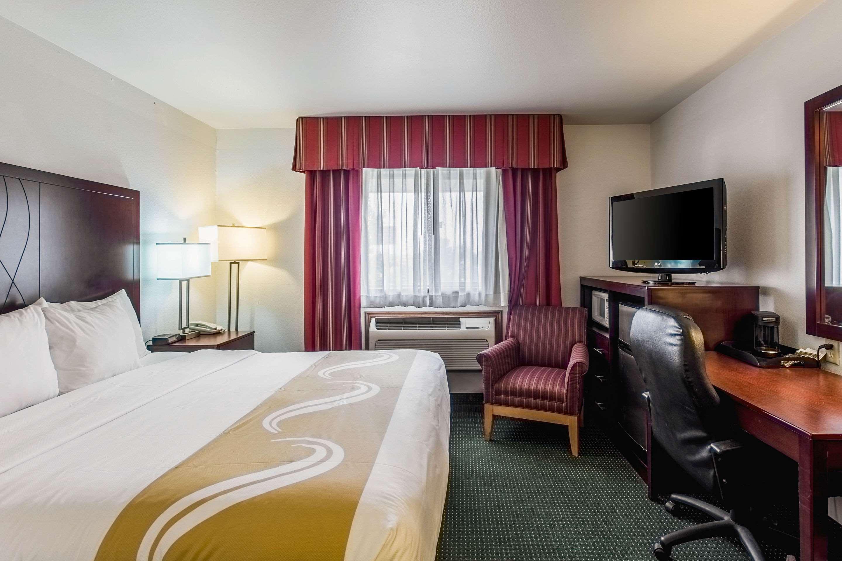 Quality Inn Belgrade Extérieur photo