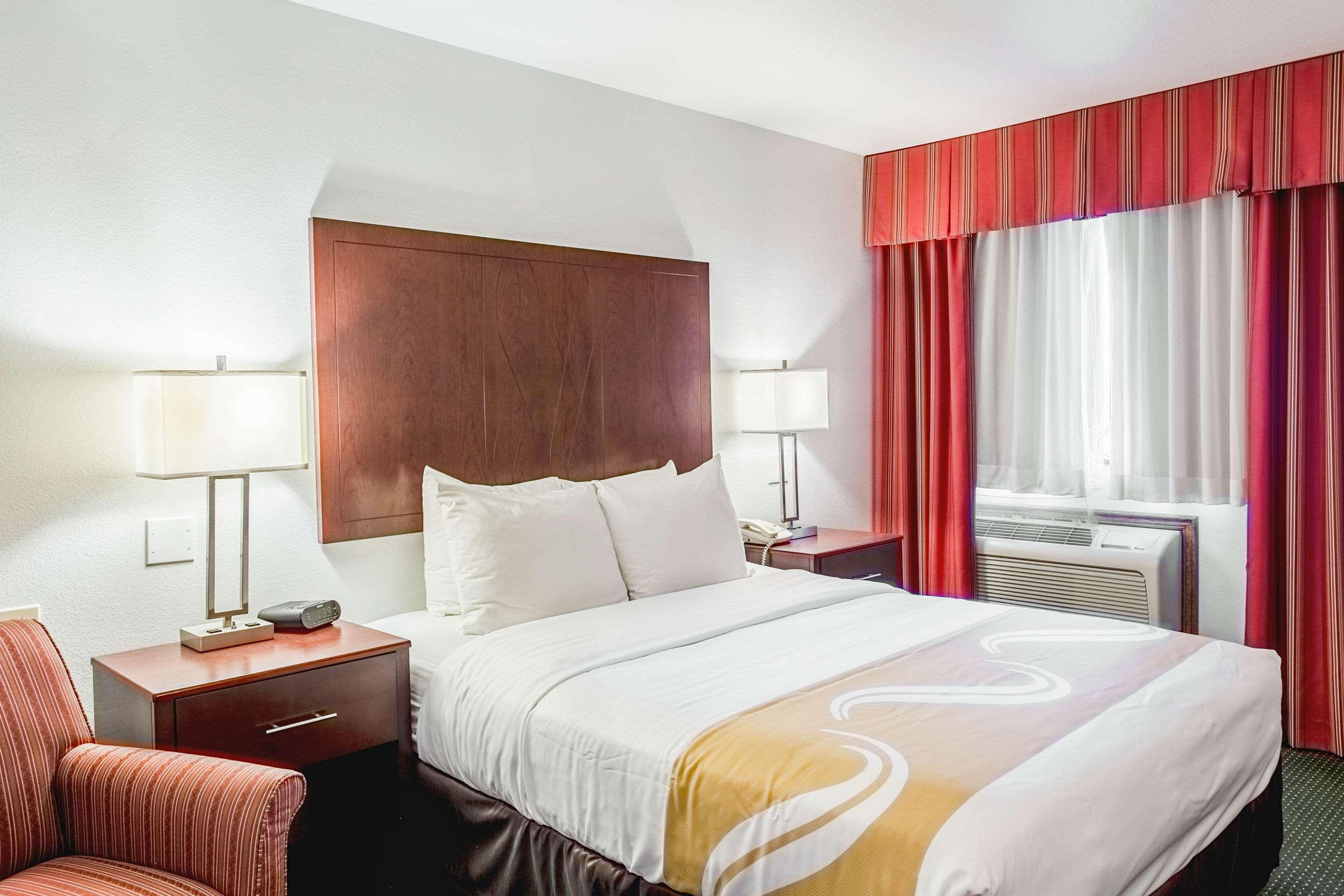 Quality Inn Belgrade Extérieur photo