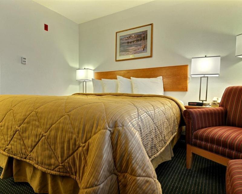 Quality Inn Belgrade Extérieur photo